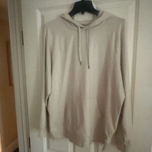 Vuori Women’s Pull Over Cream Hoodie